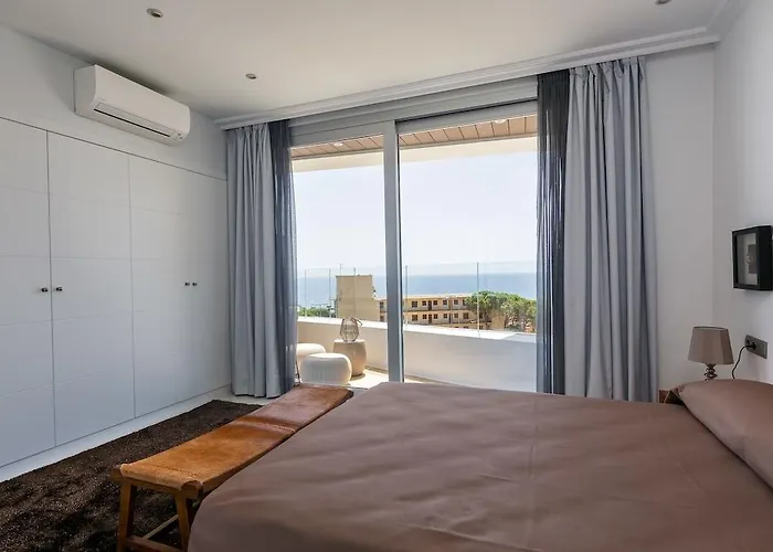 Cap Roig & By Brava بلاتجا ذارو
