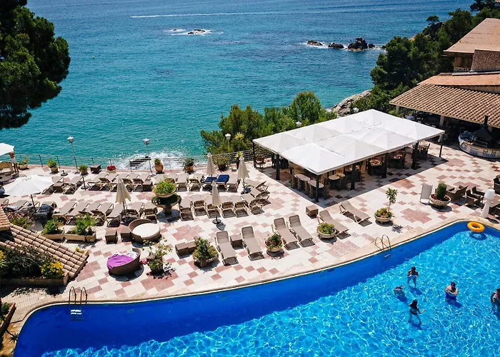 Cap Roig & By Brava 4* بلاتجا ذارو